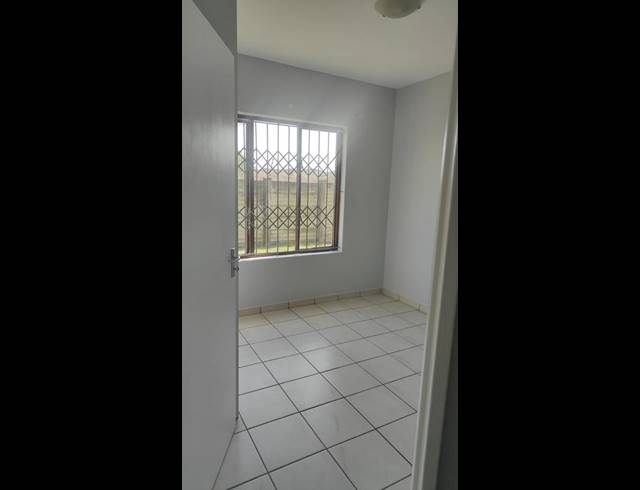 2 BEDROOM PROPERTY TO RENT IN VELD EN VLEI